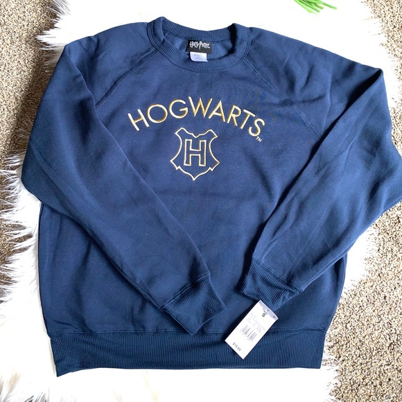 Warner Bros. Tops - Embroidered Navy Harry Potter Hogwarts Sweatshirt
